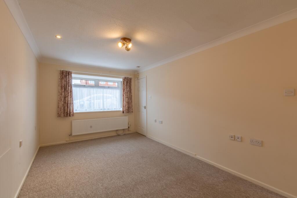 13 Cheshire Close (1)