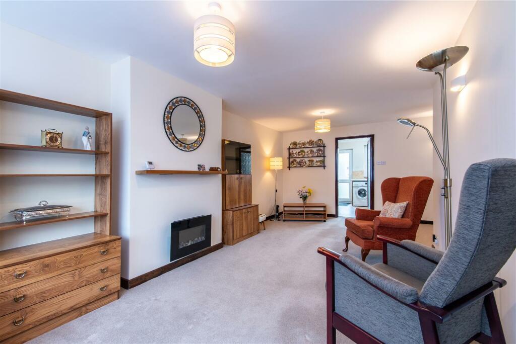 10 Fields Way-6.jpg