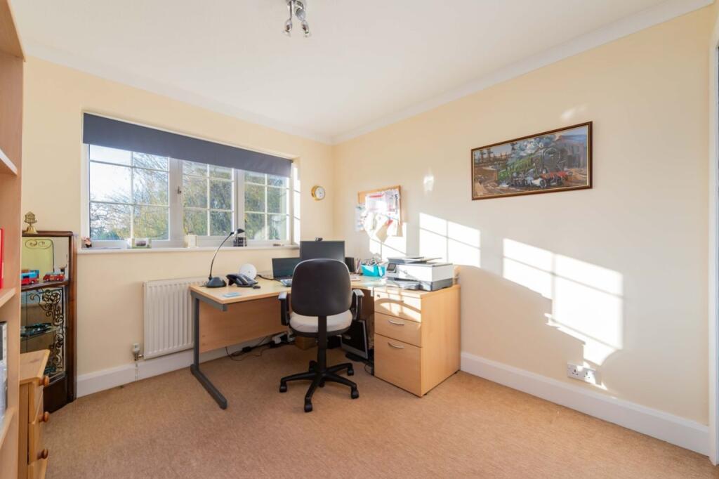 Bedroom 4 Office EmilyDimelowEwemoveWhitchurchandN