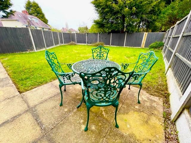 Rear Garden 2.jpg