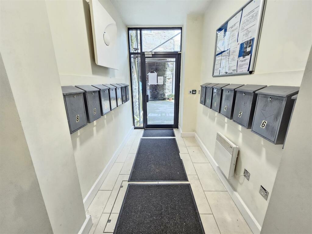 Communal Entrance.jpg