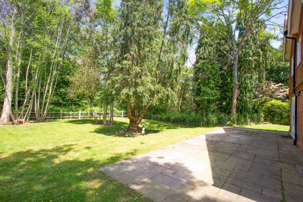 Shirrenden Lodge ...