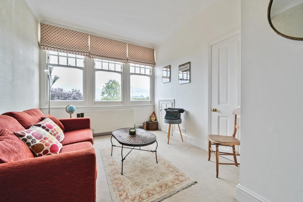 1342310-5-68a59ae...