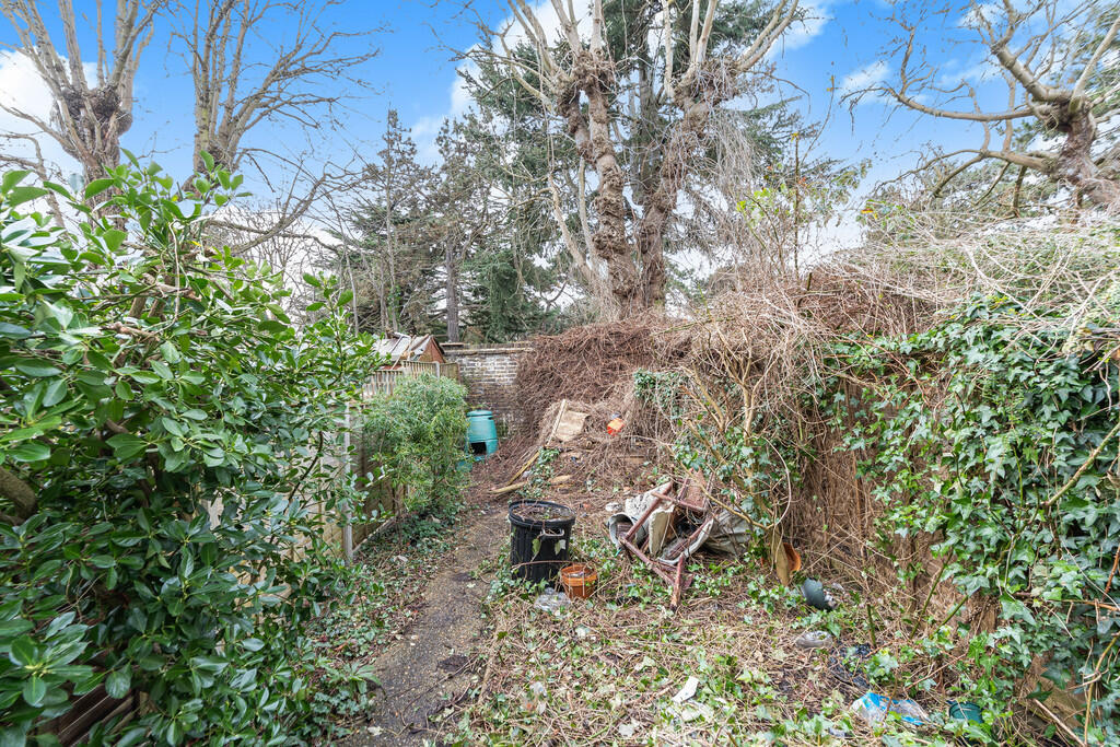 Eccleston Road (1...