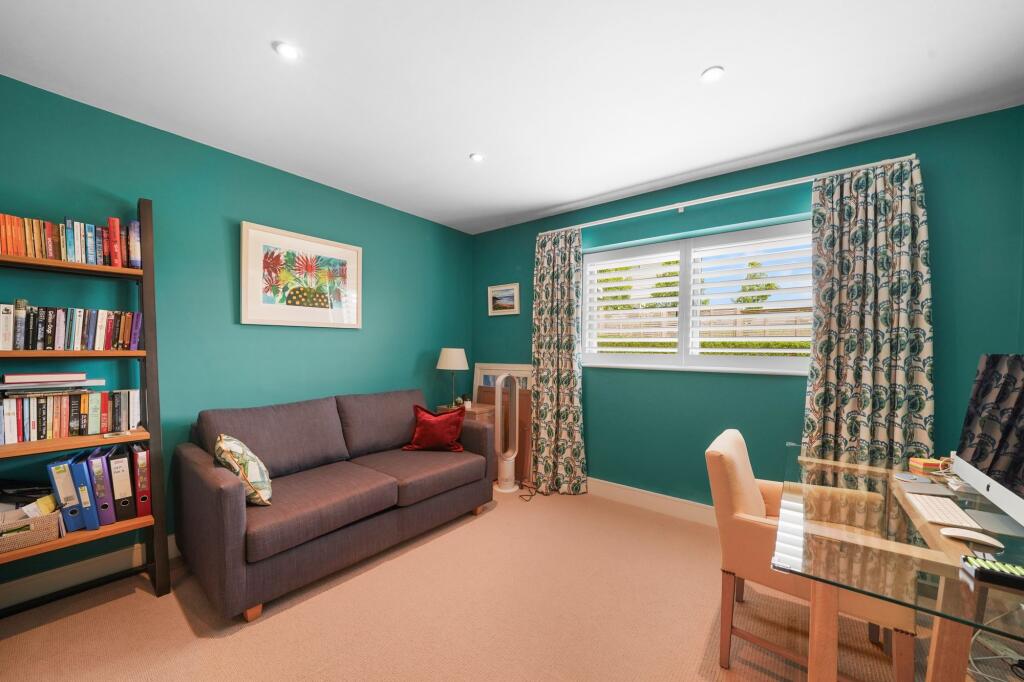 Study / Ground Floor Bedroom