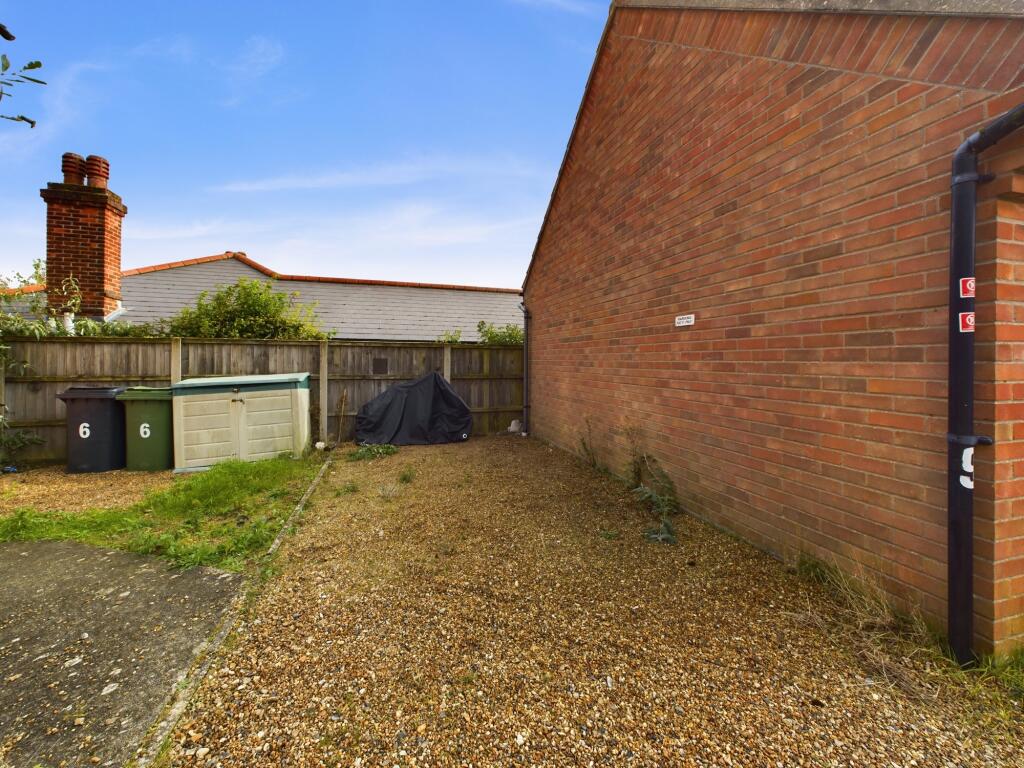 CAM04332G0-PR0039-STILL006 T202507081241.jpg