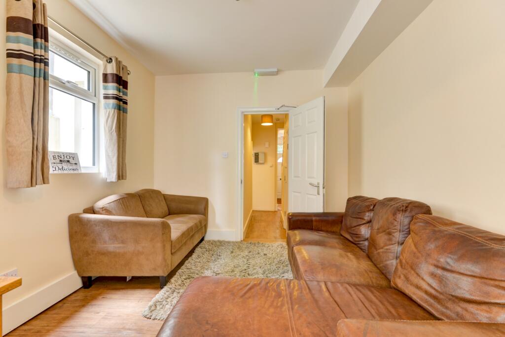 14  Bernard Road Living Room (2)