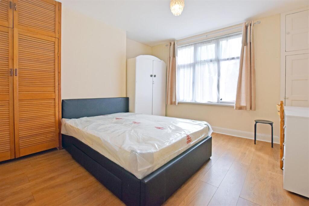 Bedroom.jpg