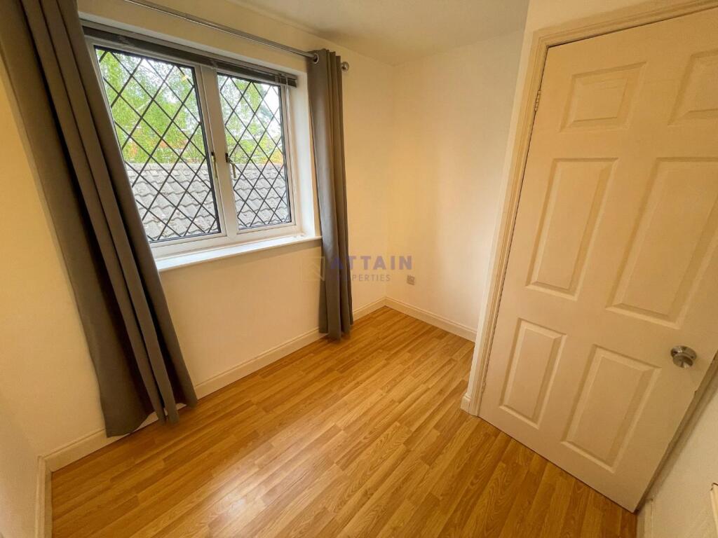 Bedroom 4.jpg
