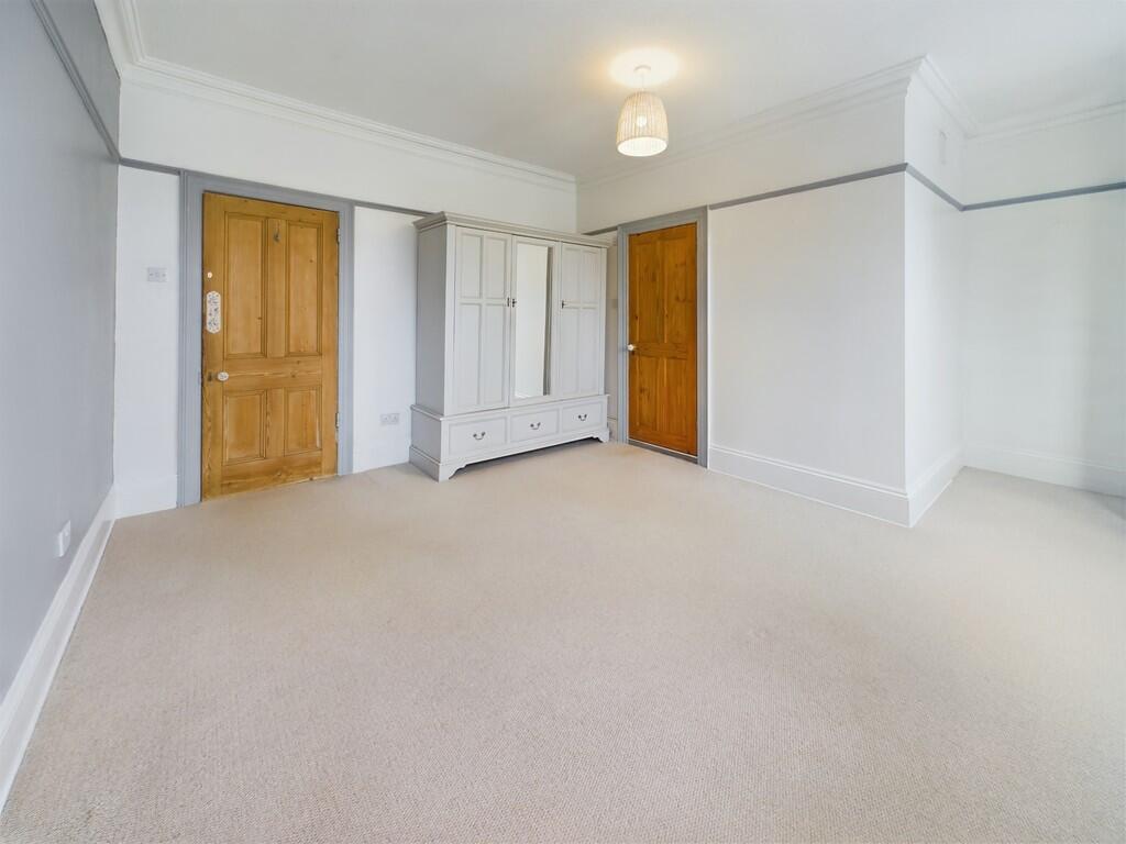 CAM02089G0-PR0387...