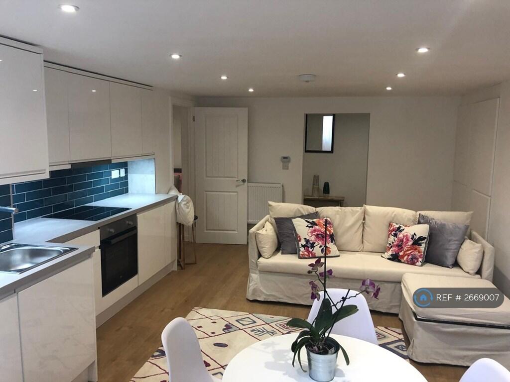 Flat 1