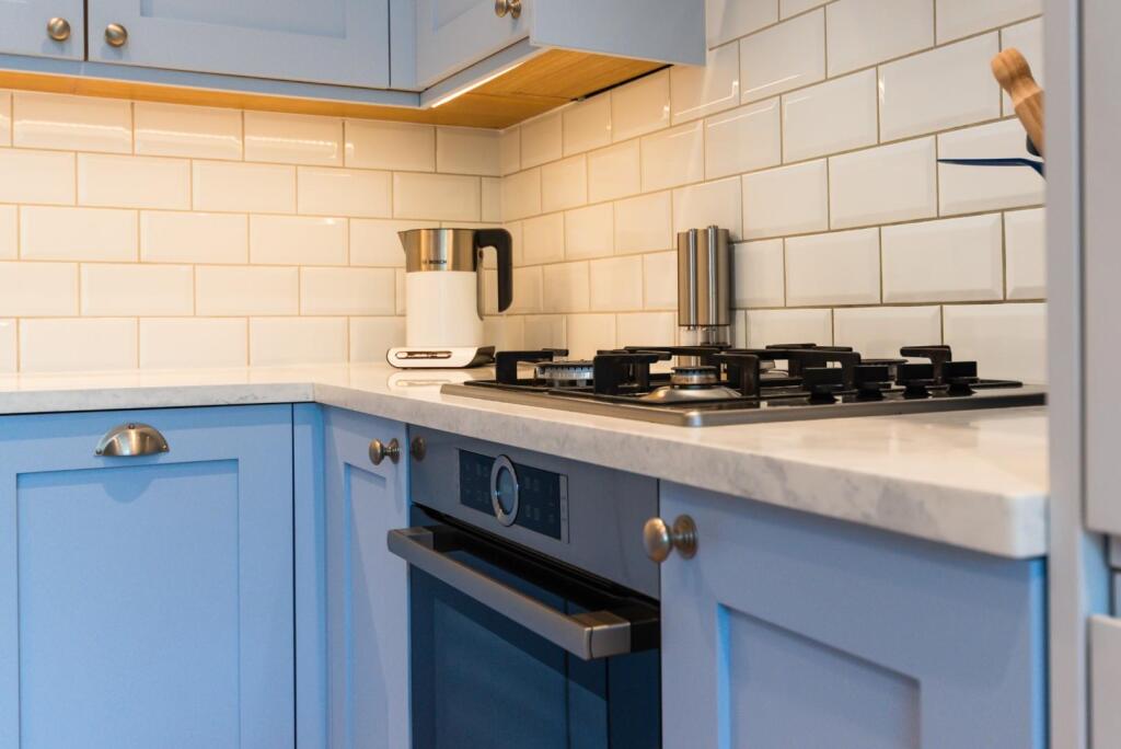 COOMBE LANE, - (11).jpg