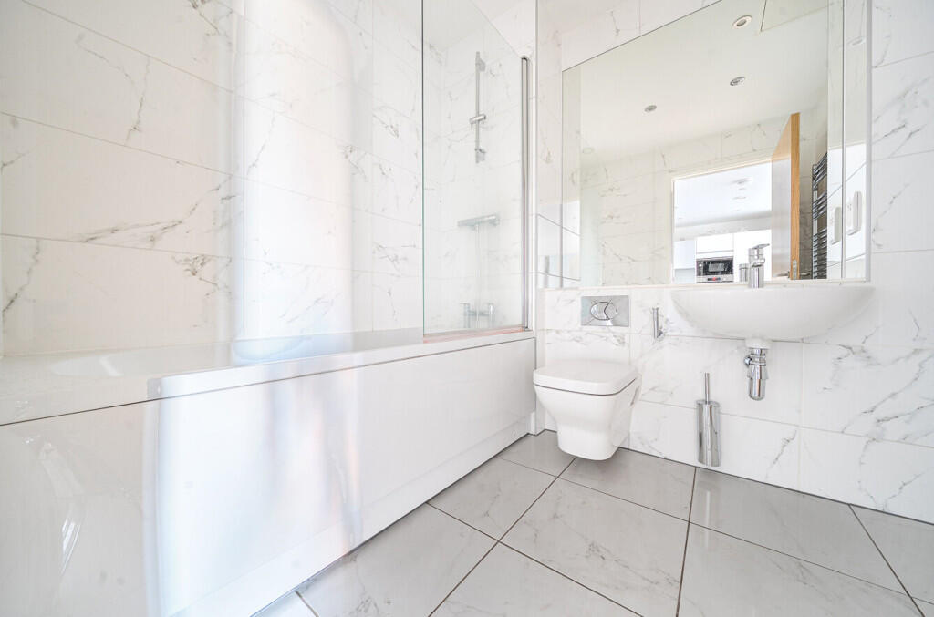 1385345-1-6926d89...