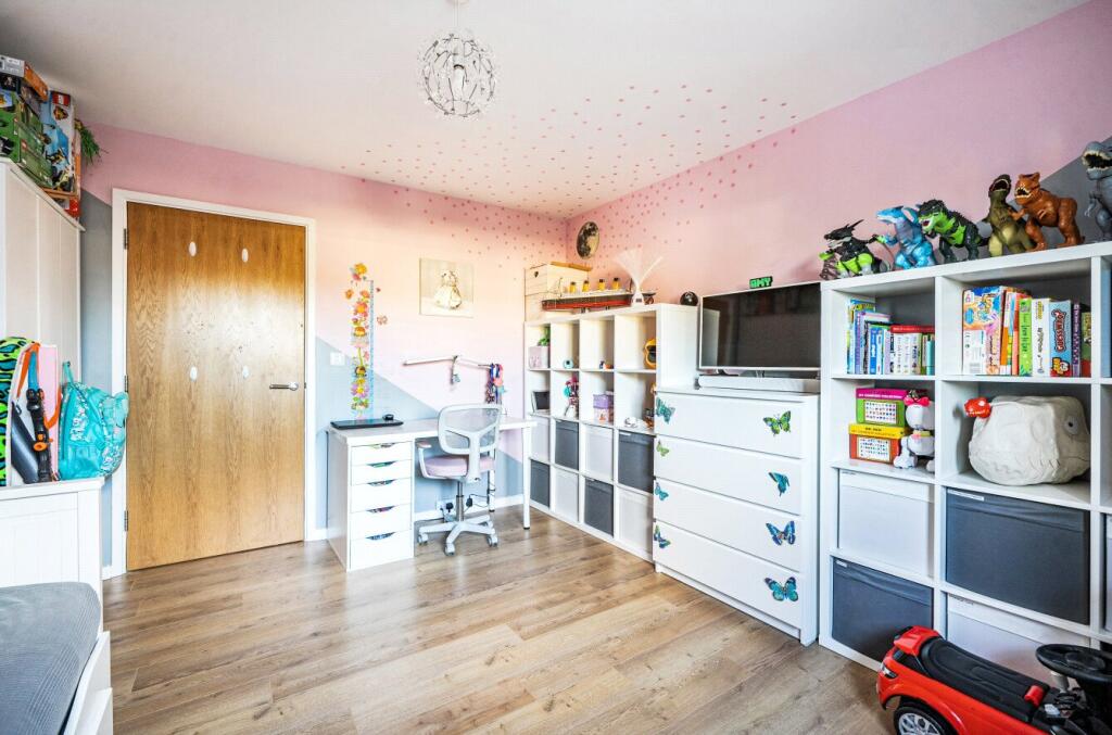 1381868-9-691b41c...