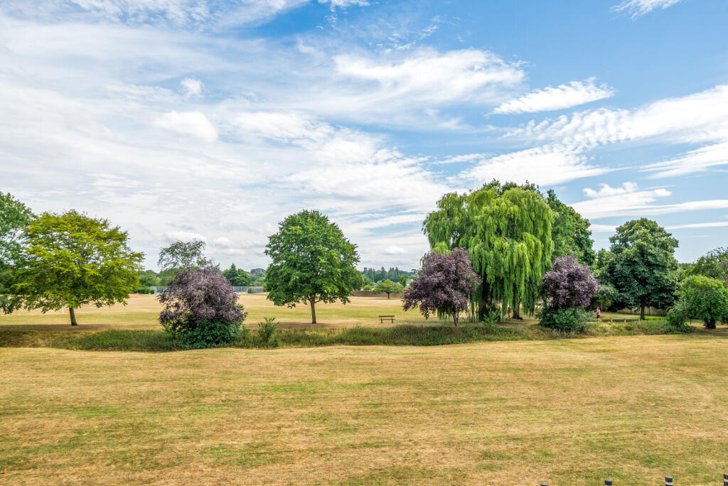 1312539-17-685ec2...