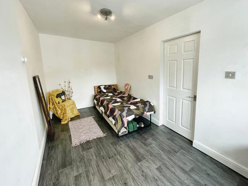 Ground Floor Bedroom / Study