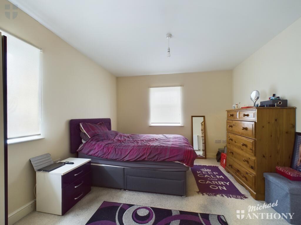 CAM03218G0-PR0531-STILL006