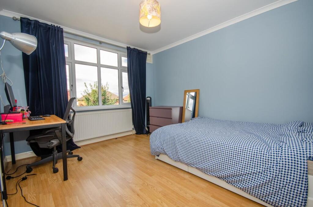 Bedroom 2.jpg