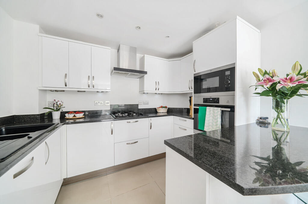 1342553-3-68a4897...