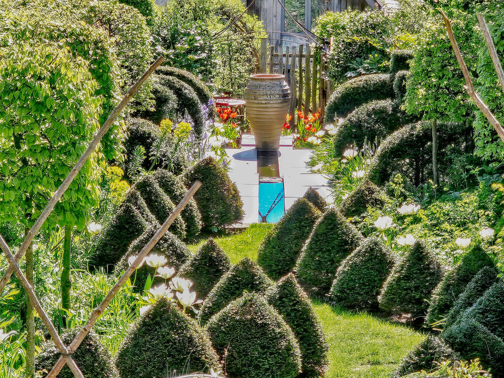 Vendor Garden Pho...