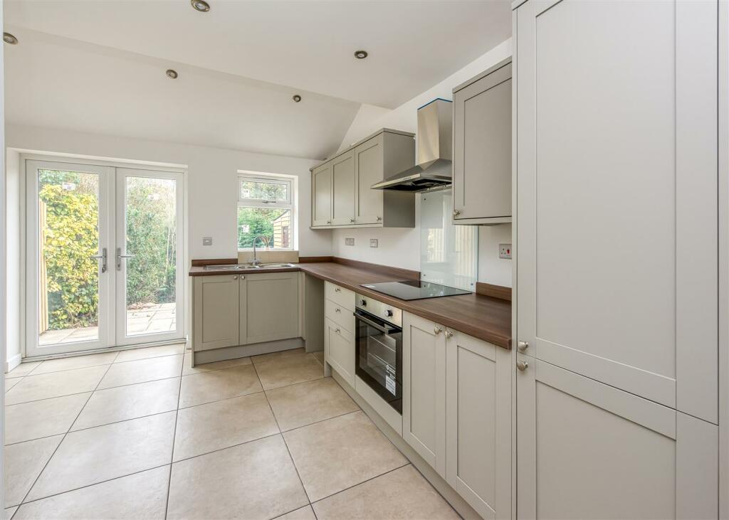 30 Sandringham Road-Kitchen C.jpg