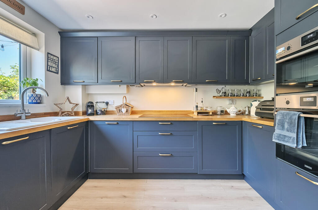 1312180-21-6852bd...