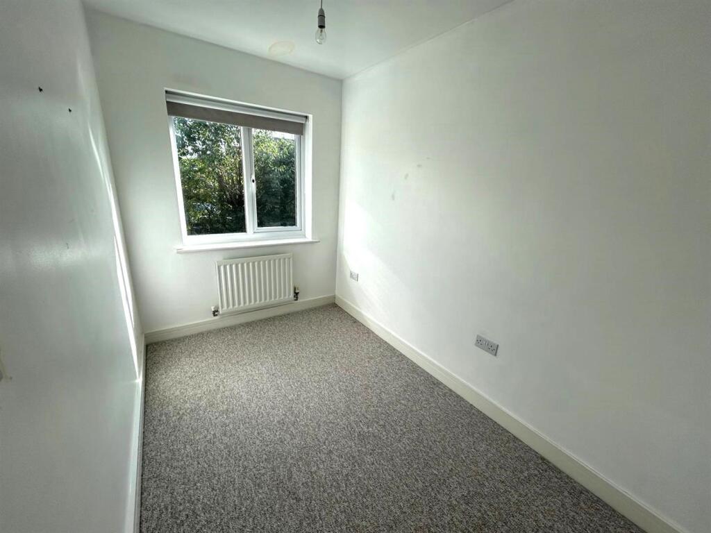 Bedroom 3.jpg