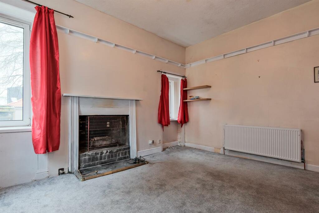 018-76 Hirst Road Harthill, ML7 5TL.jpg