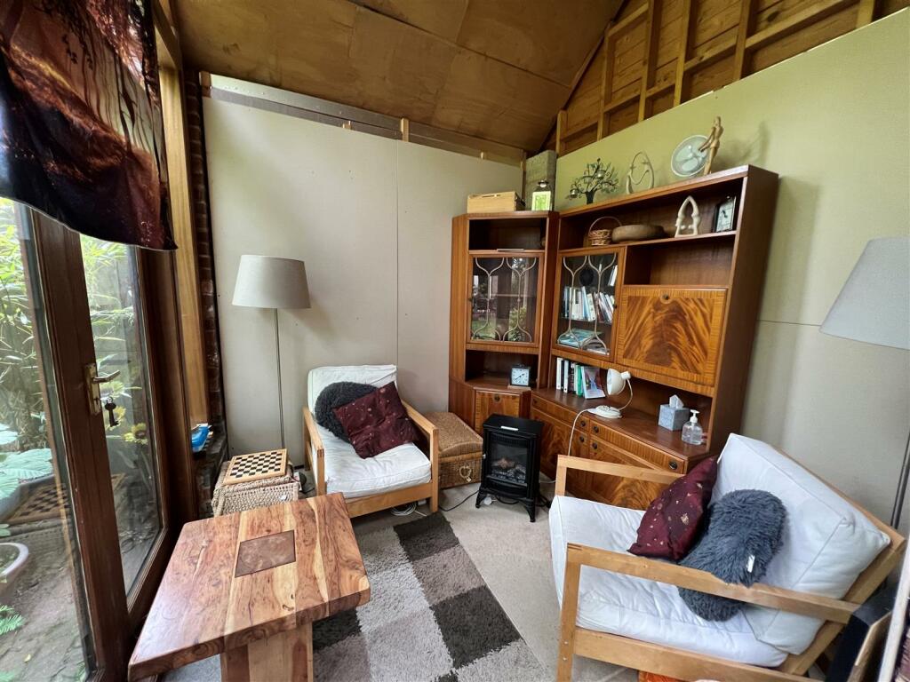 Garden Room.jpg