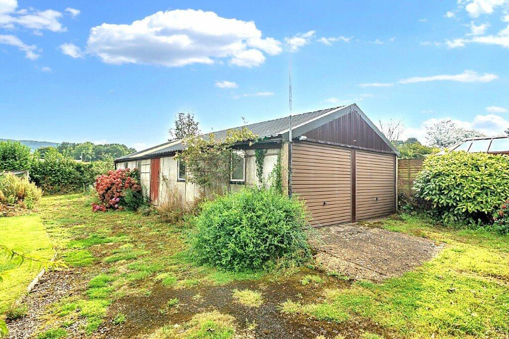 Garage/Workshop