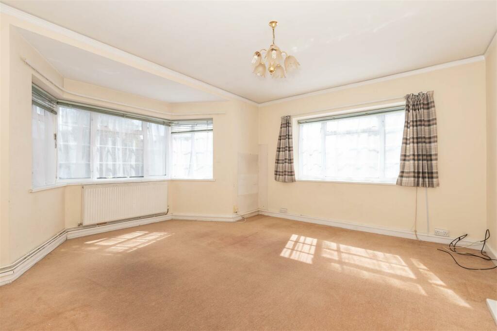 2 Winchester Court_7.JPG