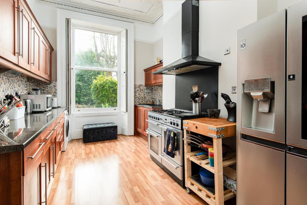 Kitchen_1.jpg