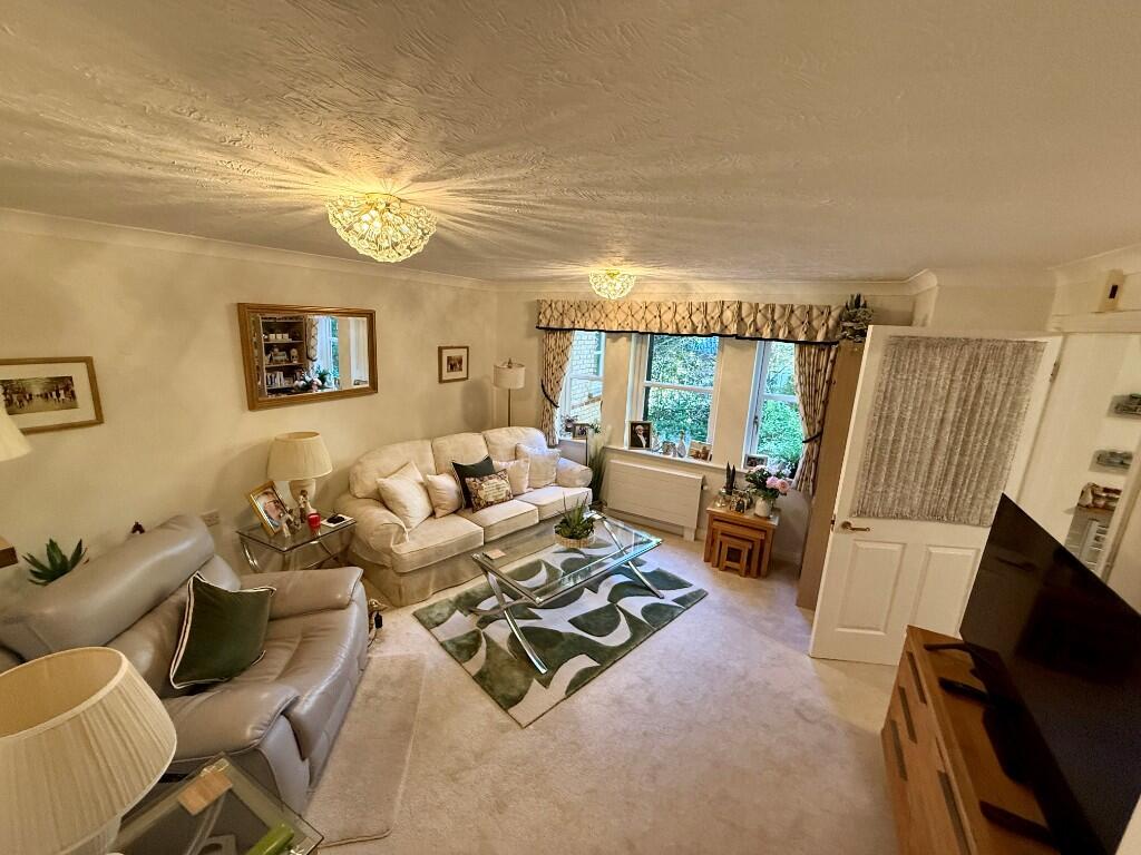 38 Brompton Court