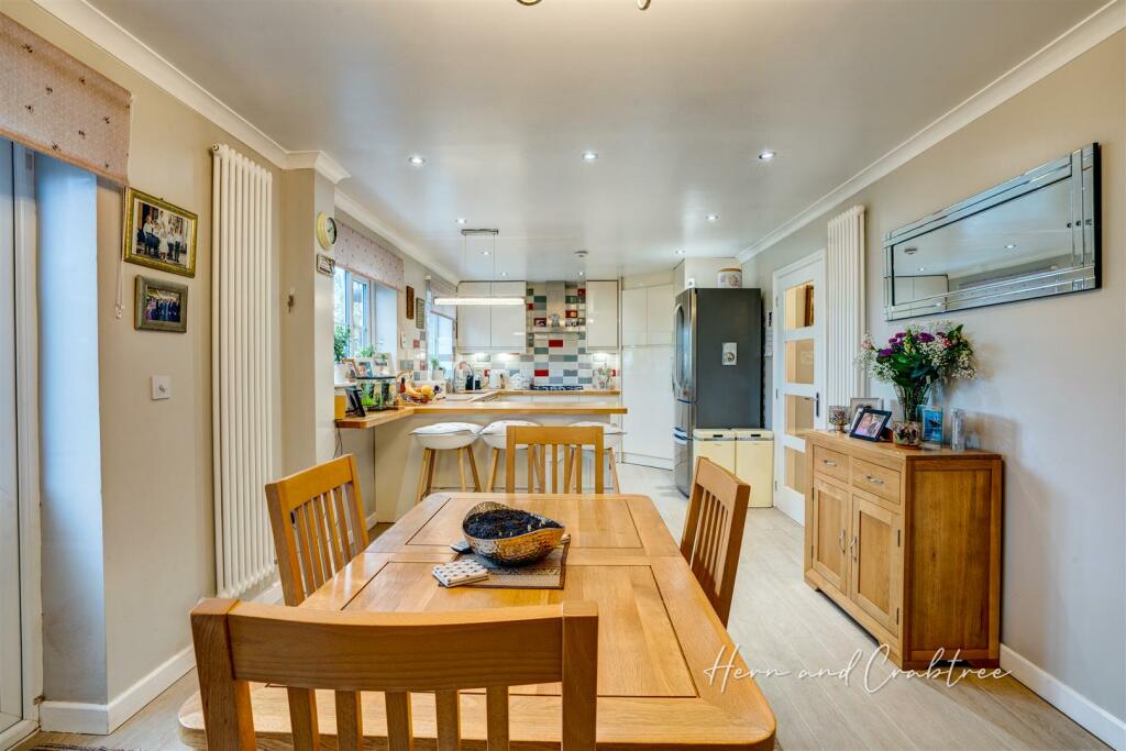 Wentloog Rise, Castleton, HernCrabtree (11).jpg