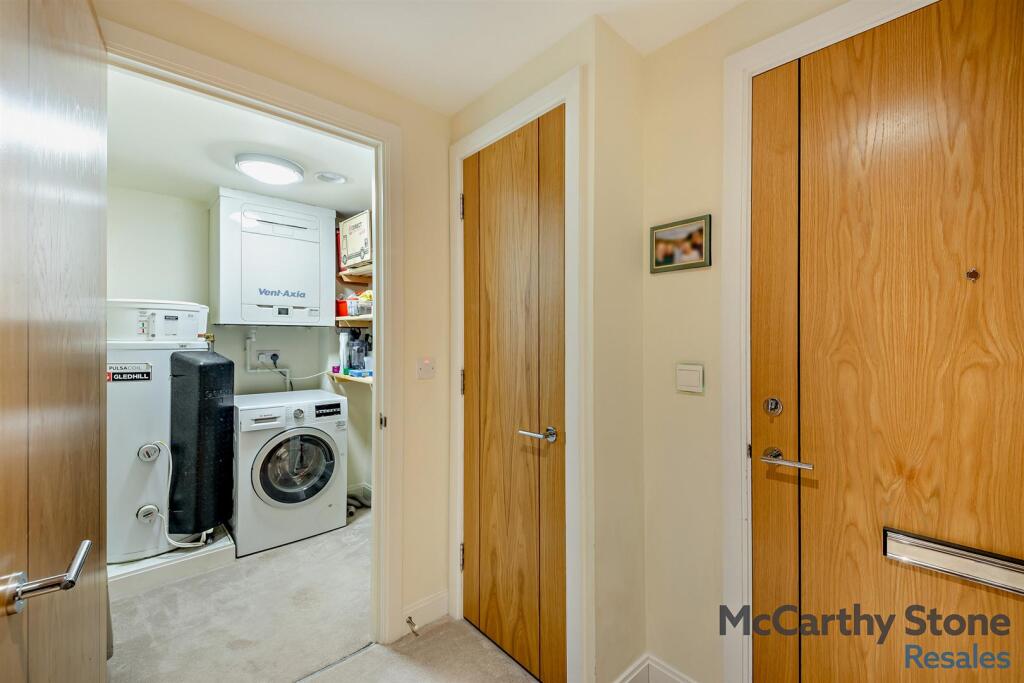 8673424-interior07-800.jpg