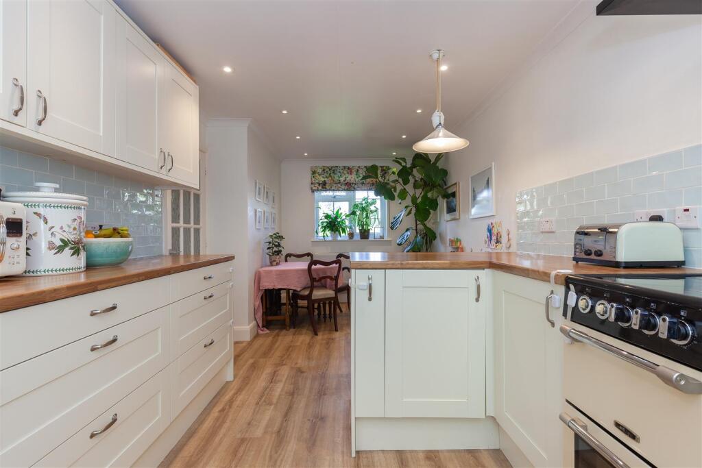 Kitchen - Dining Room 6.jpg