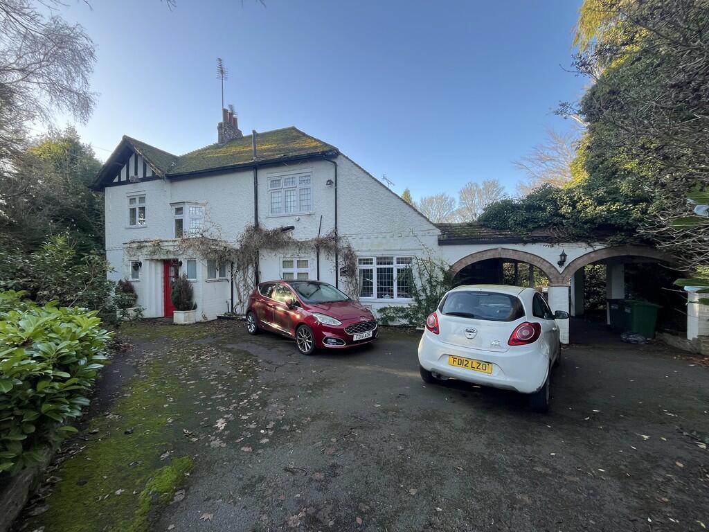 oval_27_t20251224...