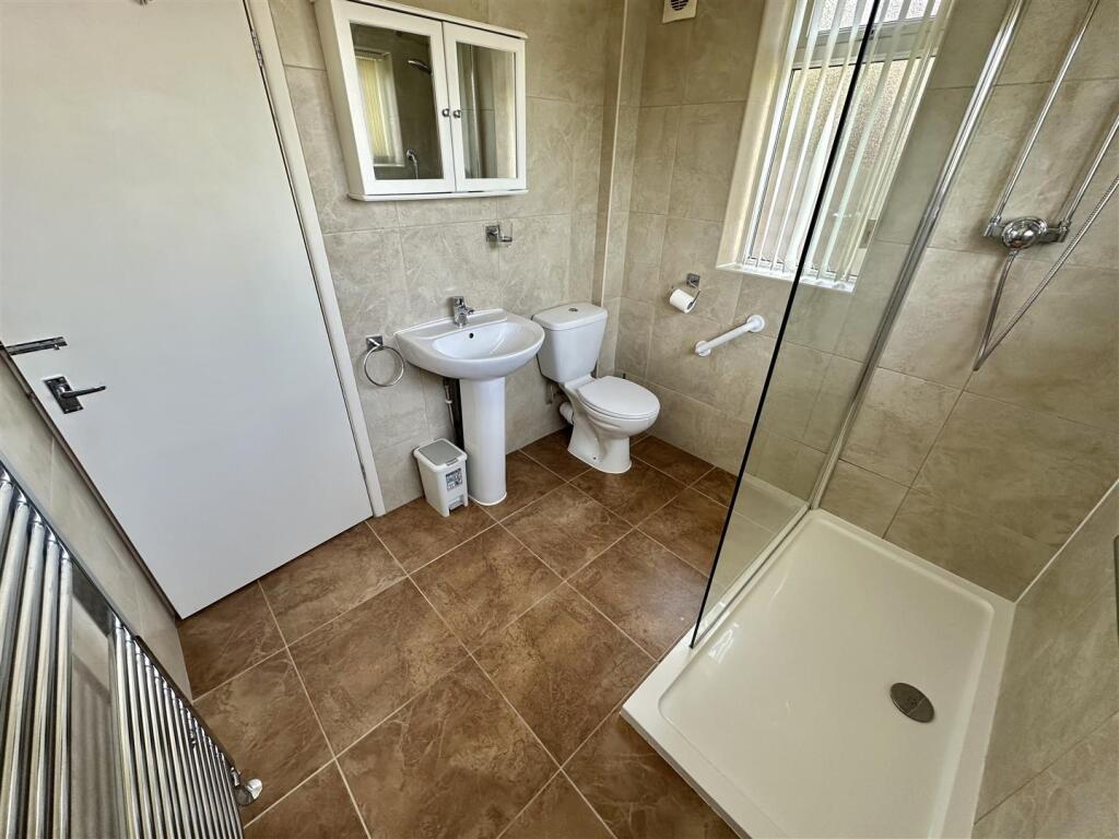 Bramleys Estate Agents - Balmfield Crescent (10).j