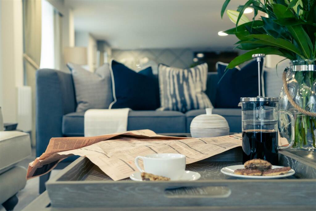 2431_SND_HRR_ RL_COL_5.jpg