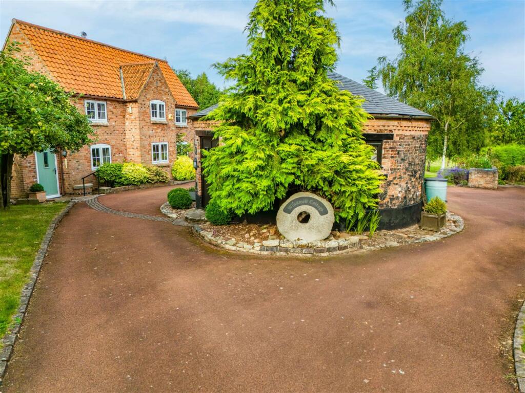 Windmill Cottage-09.jpg