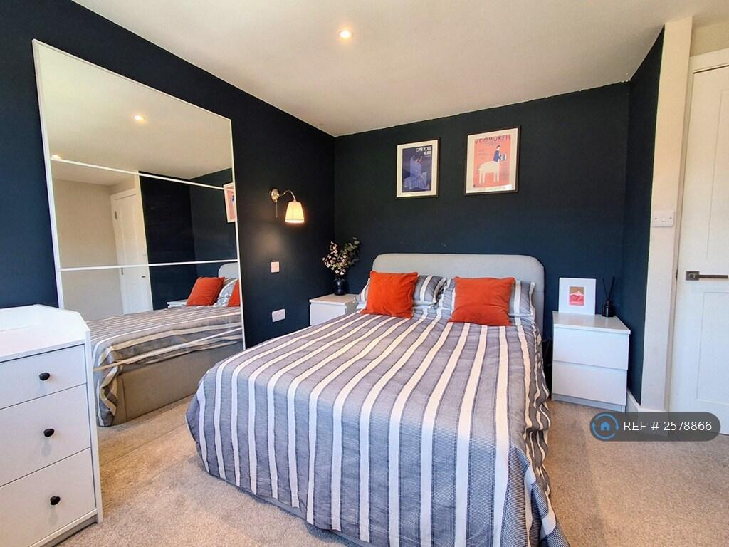 Master Bedroom 2