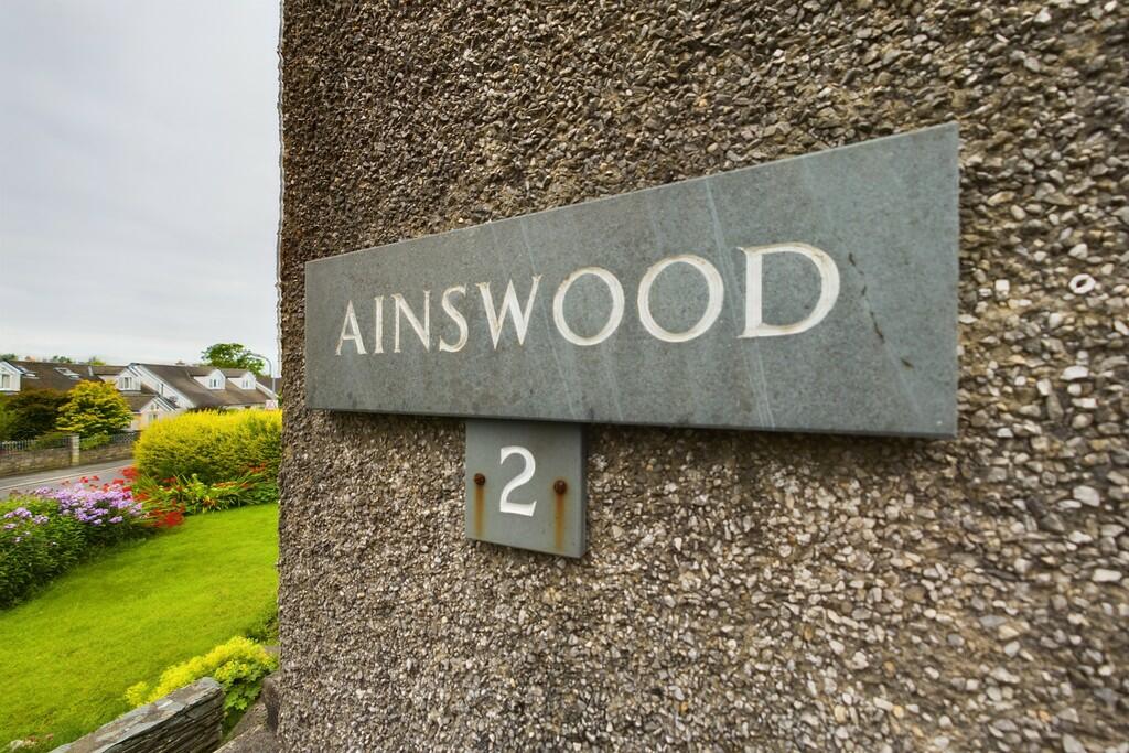 Ainswood