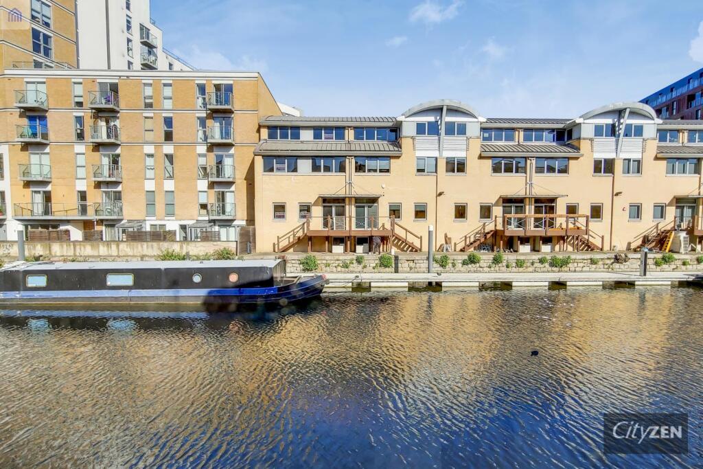 ROYAL QUAY