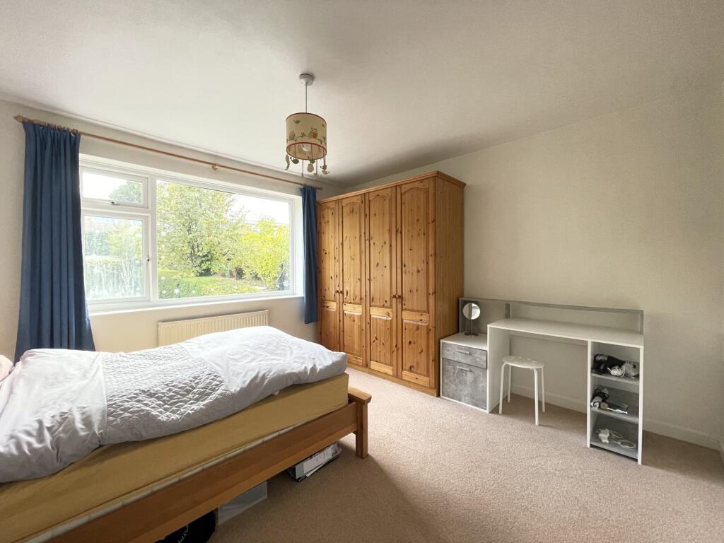 Carr Bank Lane, Sheffield, S11