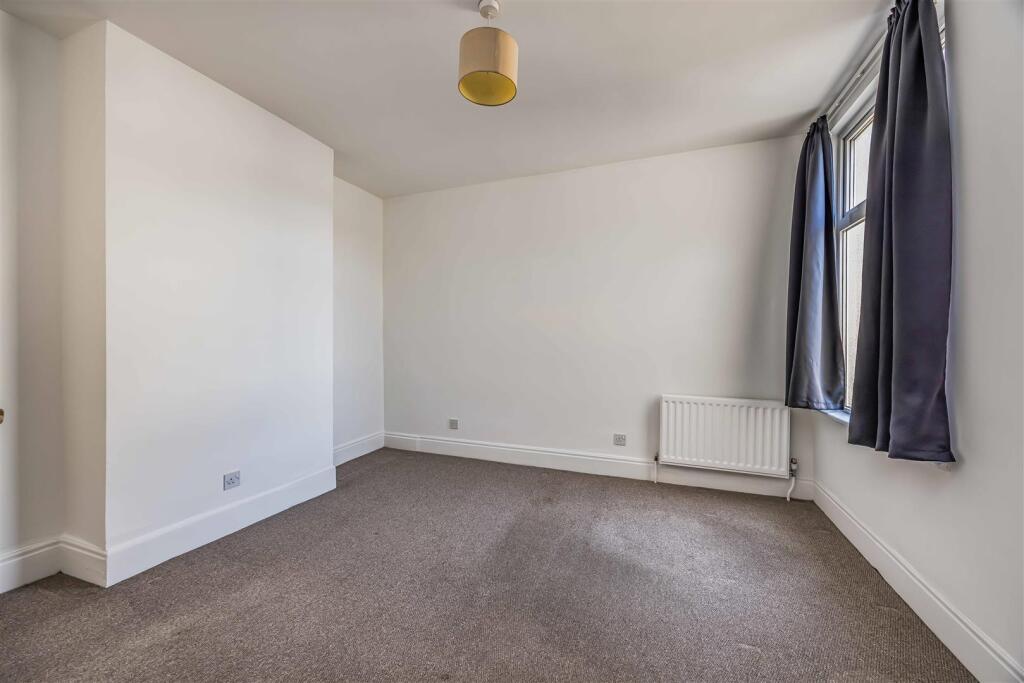 105 Powerscourt Road, Portsmouth-Small-PorticoMark