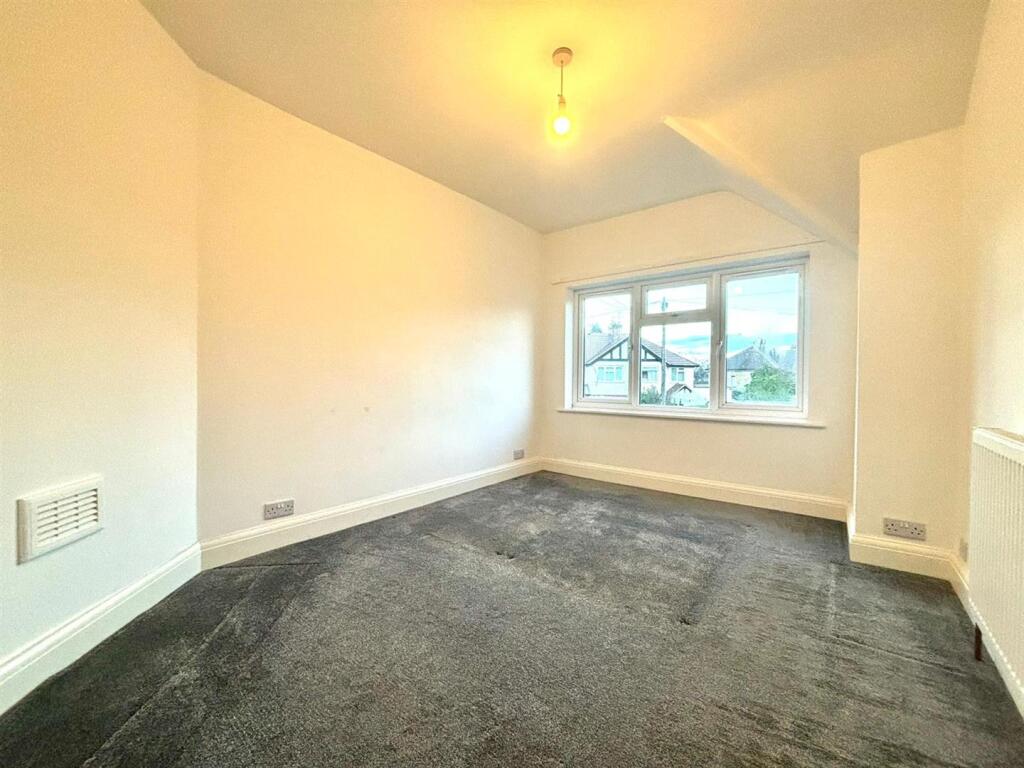 Bedroom 2.jpeg