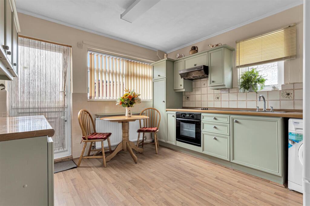 Ripston Way Kitchen.jpg