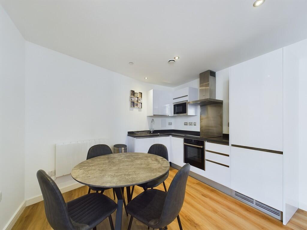 CAM01452G0-PR0097...