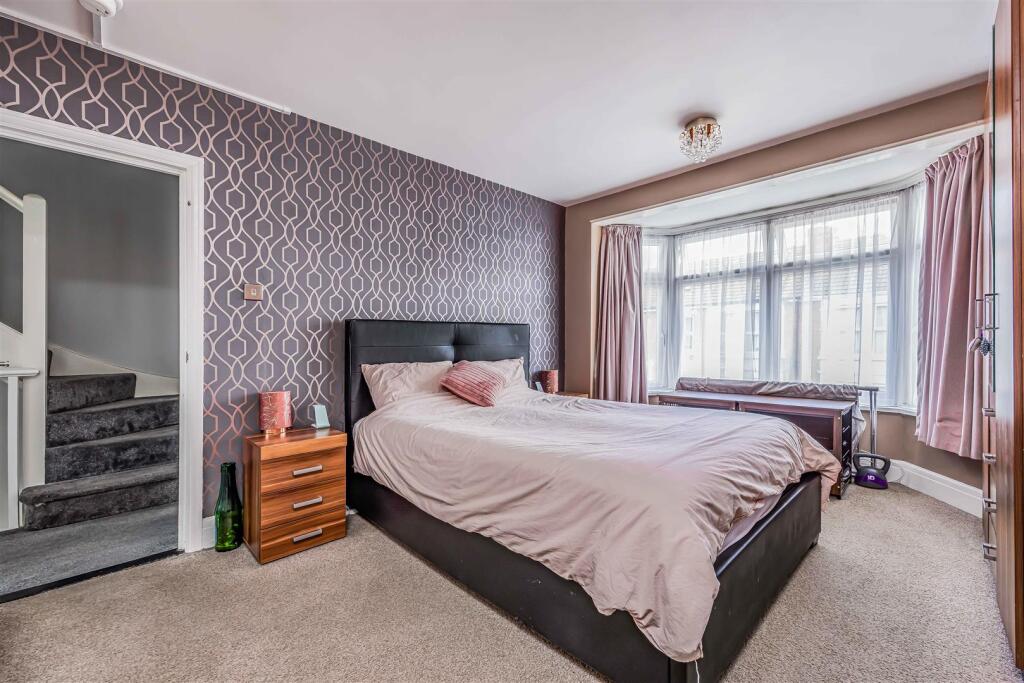 3 Algiers Road, Baffins-Small-PorticoMarketing-Sol