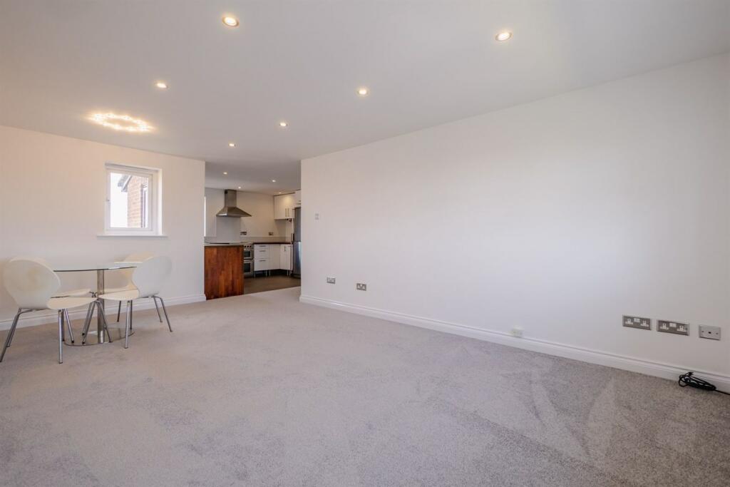 Living/Dining Room